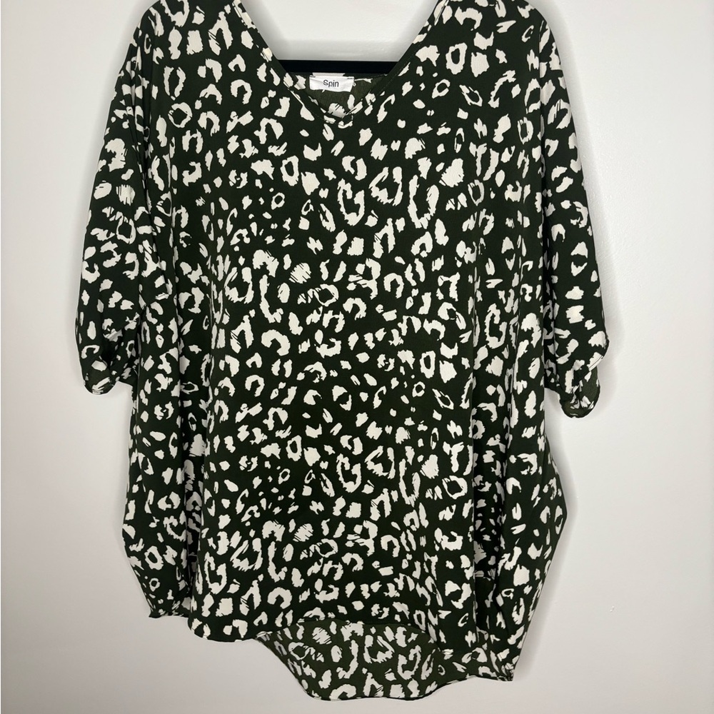 GAP Women's Green and White Leopard Print Top